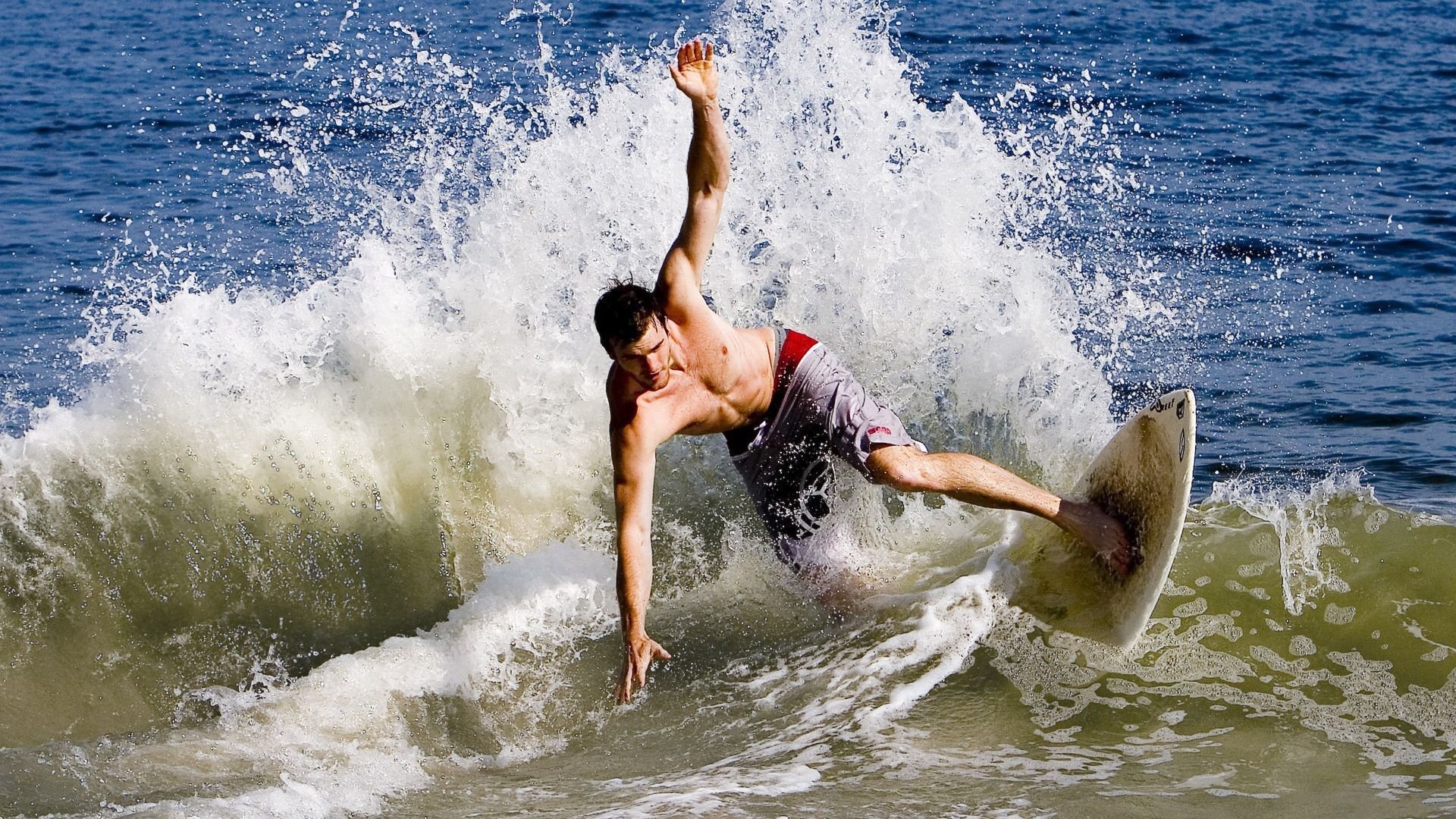 凯尔特人在绝境中稳住阵脚，塔图姆连续得分帮助球队获胜！，凯尔特人塔图姆今日集锦